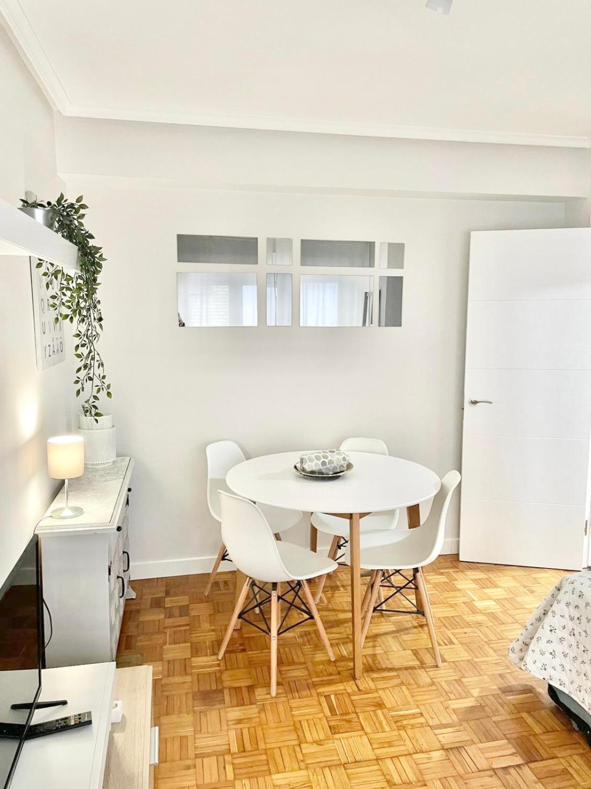 Tranquilidad Al Lado Del Centro Parking Incluido Apartment Oviedo Exterior foto